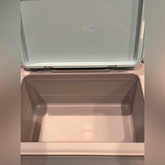 Awesmon wipe warmer Light Blue holds full pack of wipes like new - Picture 3 of 6